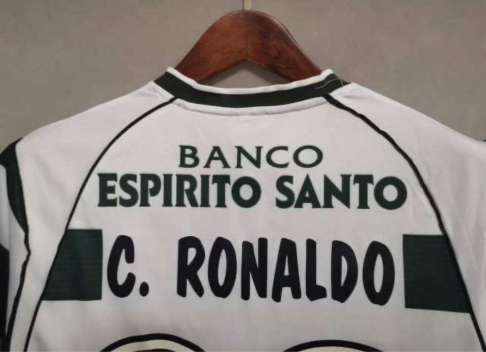 Tricou de fotbal C. Ronaldo #28 Sporting CP, sezon 2002/2003, RETRO