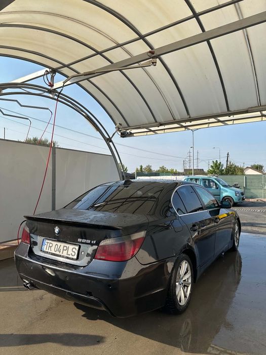 Vând bmw  1000€ merge bine