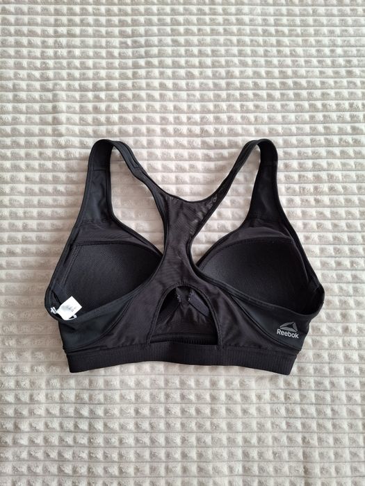 Черно спортно бюстие Reebok