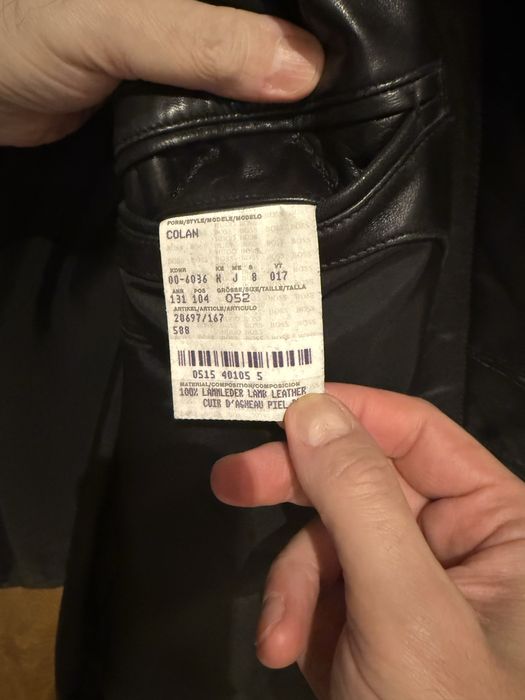 Geaca piele Hugo boss neagra  măsură 52-54 noua