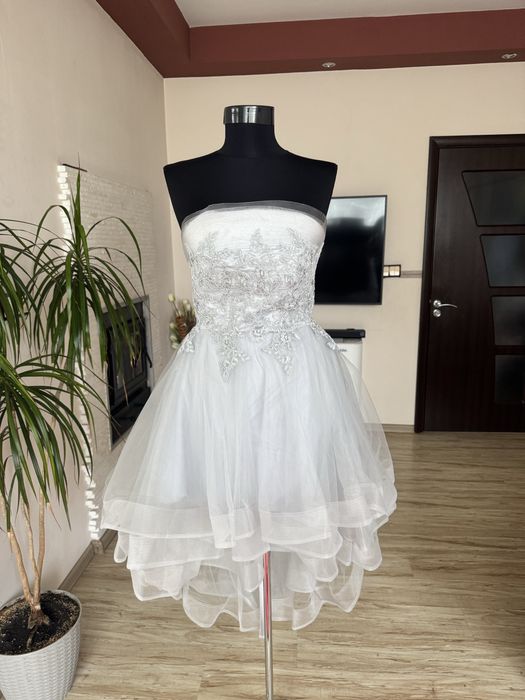 Къса официална рокля- Чисто нова!