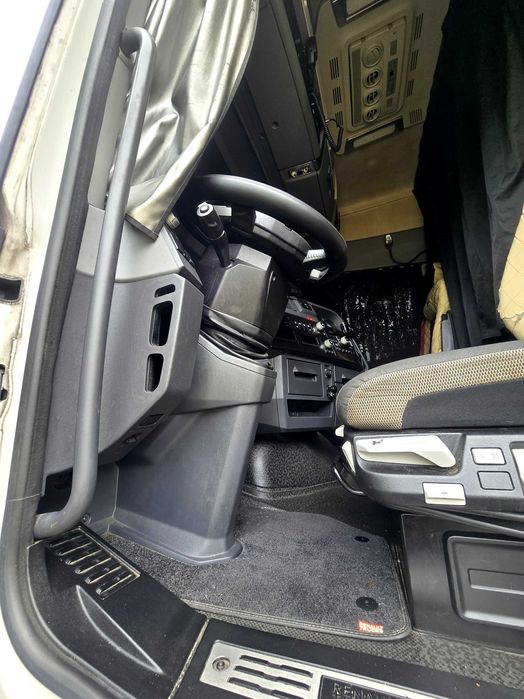 Renault T 520 EURO 6 НАЕМ 2400e