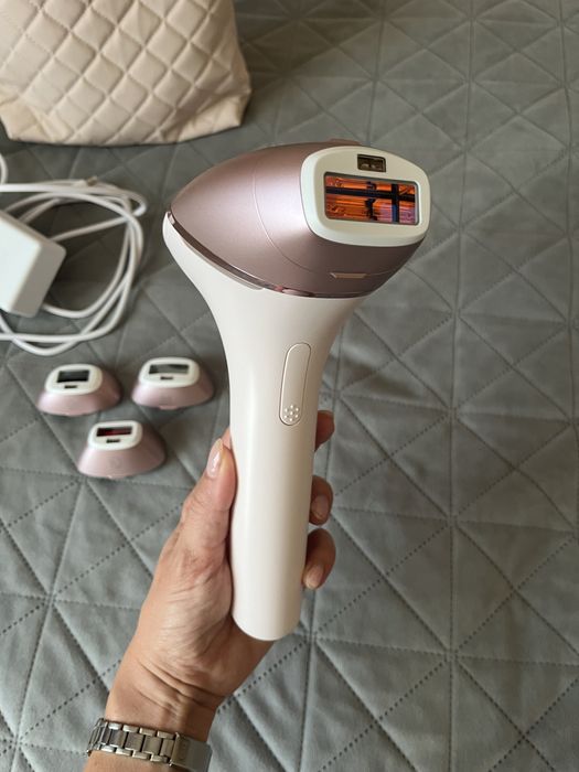 Фотоепилатор Philips Lumea
