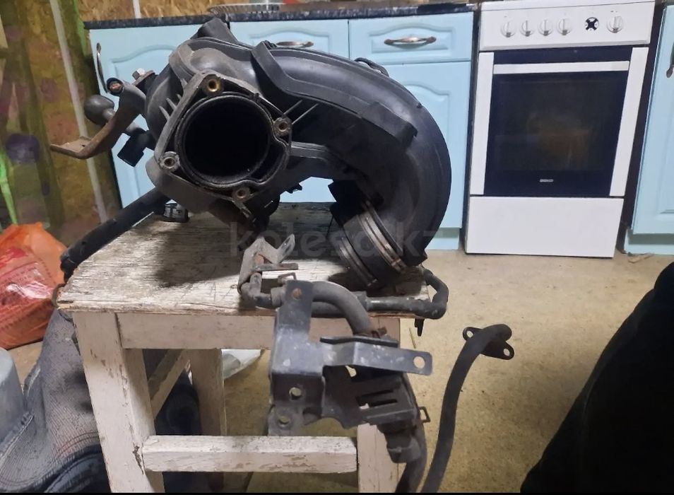 Головка двигатель