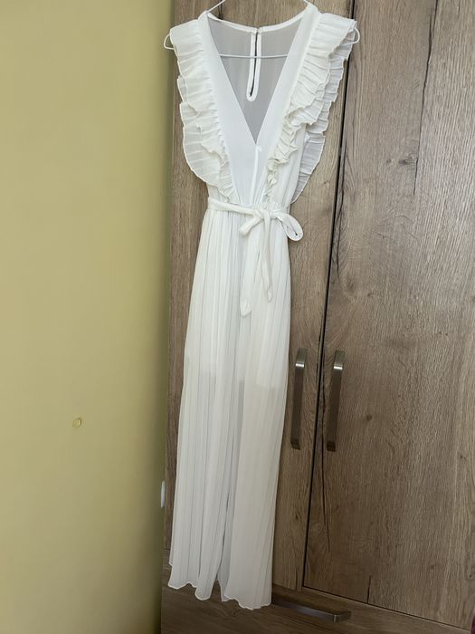 Дамски дълъг бял гащеризон