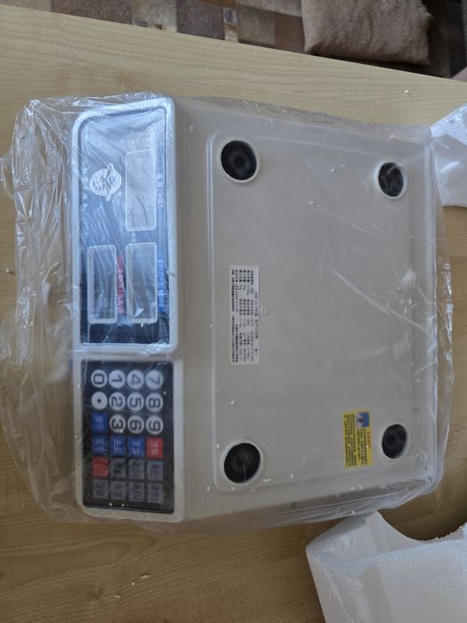 Весы настольные новые