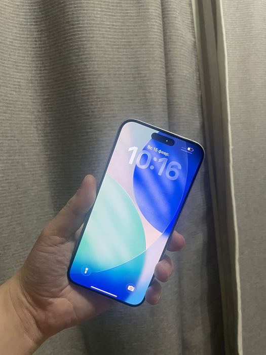 продаю айфон 15про мах 256