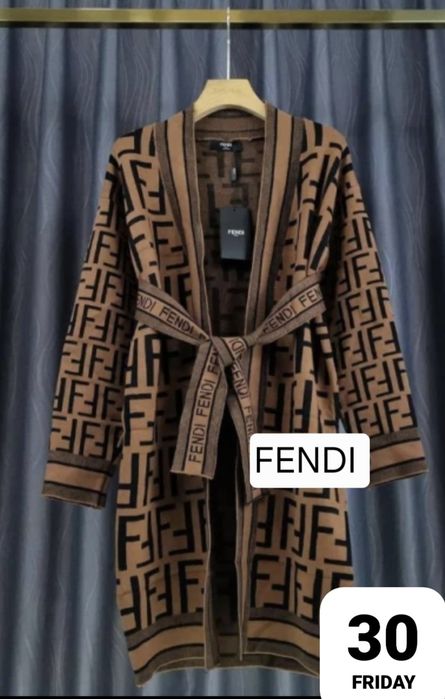 Жилетка Fendi стил – монограм, с колан