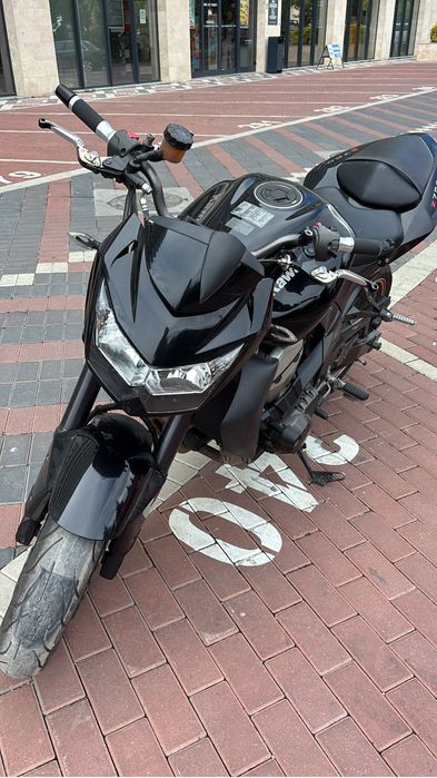 Se vinde Kawasaki Z750