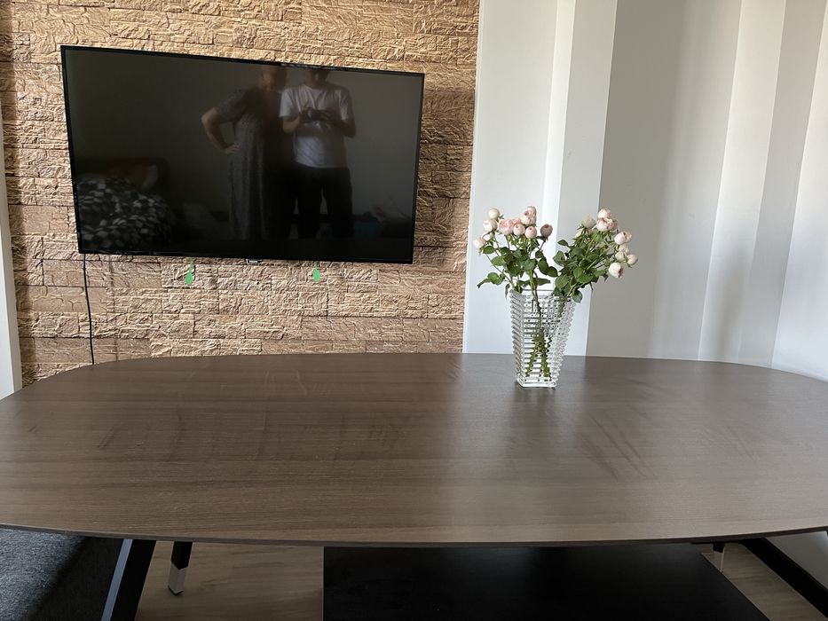 Стол большой овальный