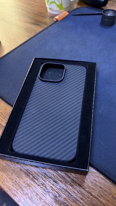 Карбоновый чехол iphone 14 pro max