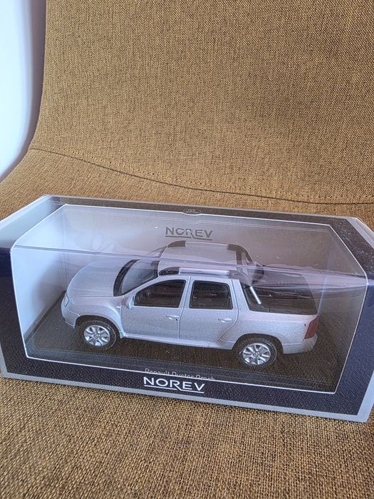 Renault Duster Oroch 2016 1/43