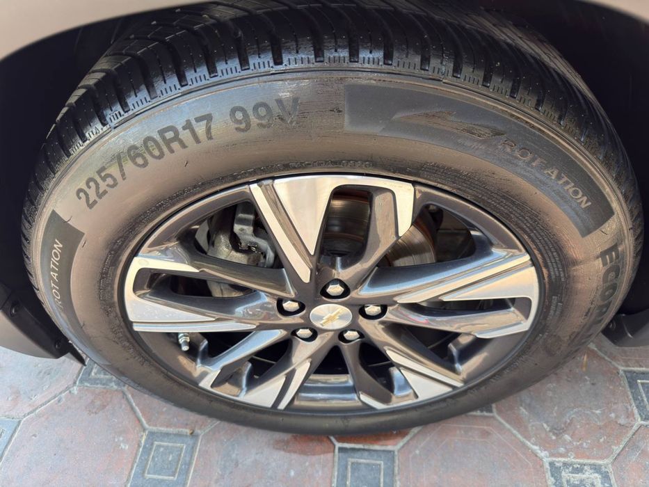 Treker primier 2023 yil 55.000 km