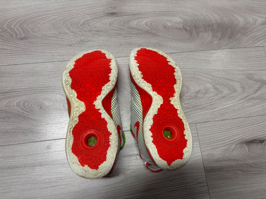 Nike PG4 Grinch.