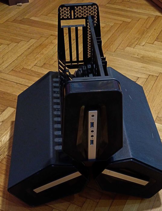 Vand carcasa PC/Calculator: Gamer Storm Tristellar