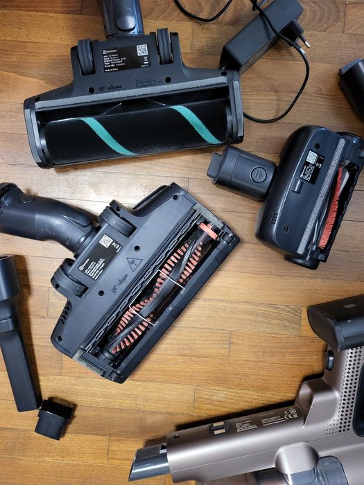 Вертикална прахосмукачка Electrolux Ultimate 800