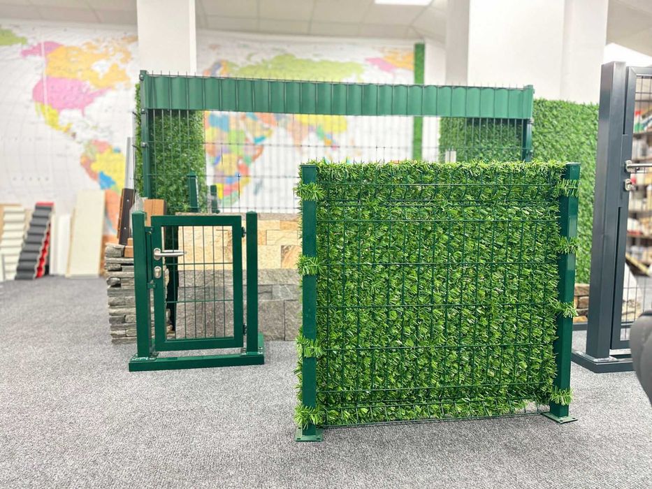 Ограда. Метални оградни пана и колове. Мрежа с декорация. ТОП качество