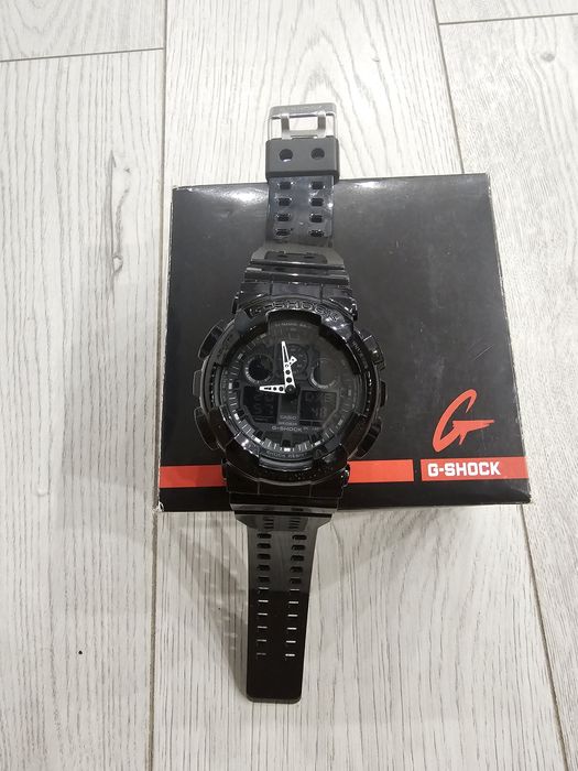 Casio g shock ga-100