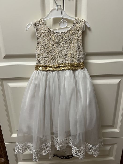 Продам платье бальное на девочку 5-6 лет выпускной, свадьба