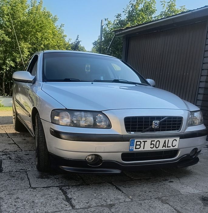 Vând Volvo s60 D5