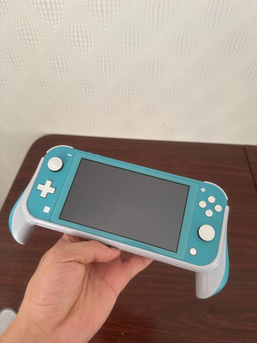 Nintendo Switch Lite прошитый