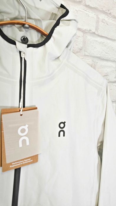 On Cloud Водоустойчиво Дамско яке / Anorak с Качулка размер S  НОВО