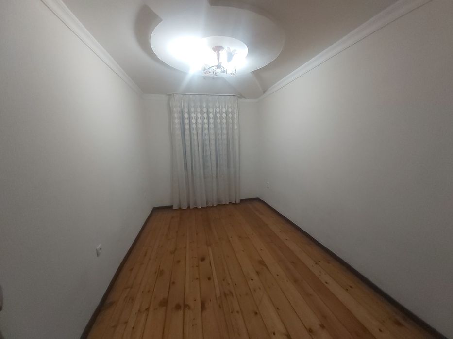 Do'rmonda 3 xonali kvartirani Yangi Toshmida hovliga almashaman