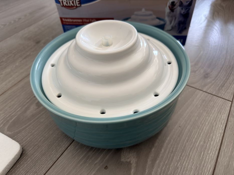 Trixie Fantana Apa Animale - Pisici sau Caini - Ceramica