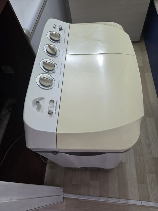 Продаю стиральную машинку.