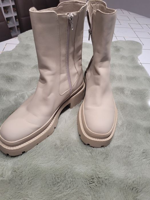 Ботуши -бежови- Zara  39номер