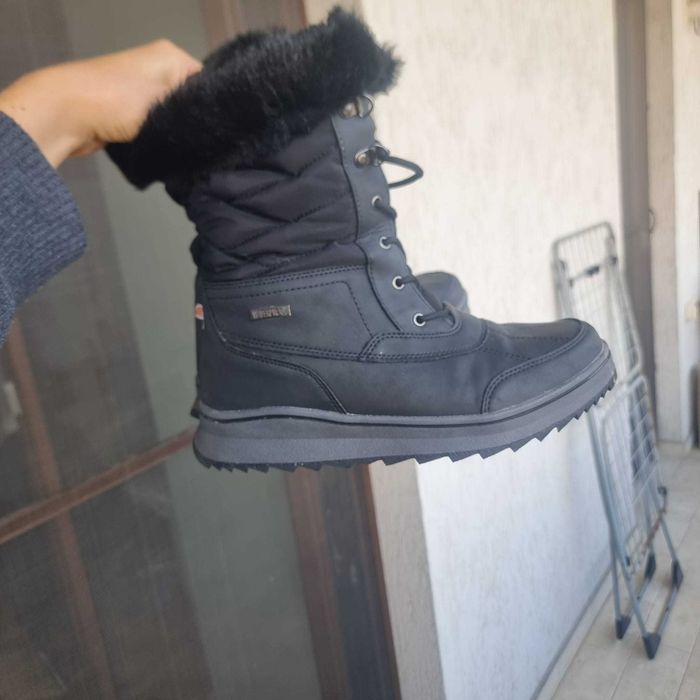 ghete de iarna imblanite impermeabile Ellesse