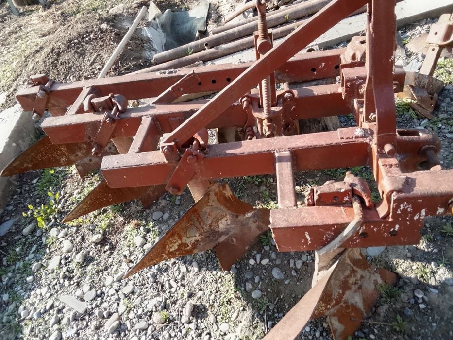 Mini traktor + osma uskunalar, ishga tayyor