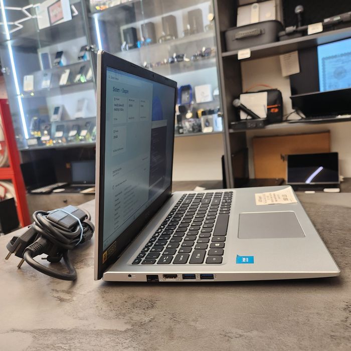 Amanet F28: Laptop Acer Aspire 3 (L)