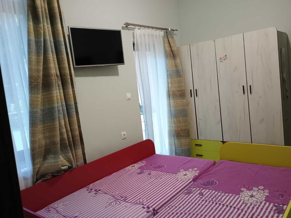 Тристаен апартамент под наем Бургас, Ветрен