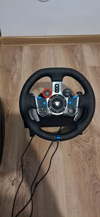 Vând volan G29 ps3,ps4,ps5 și PC