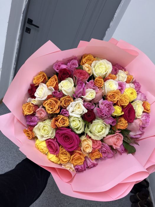 51 розы , 10000 тг