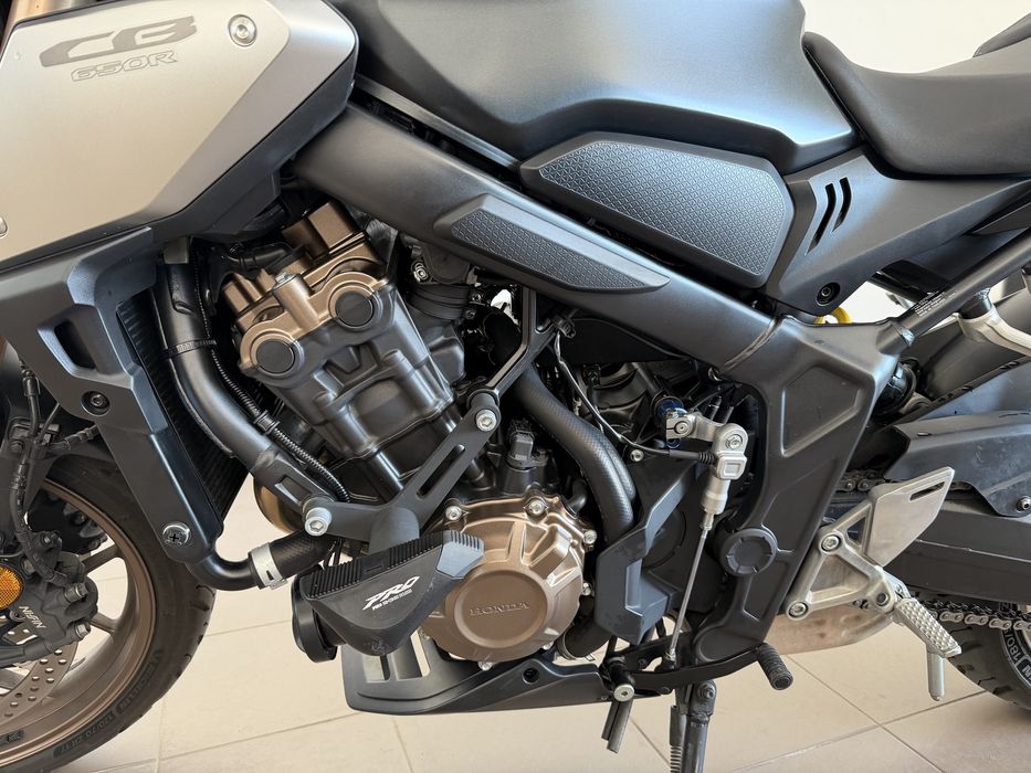Vand honda Cb650R din 2022