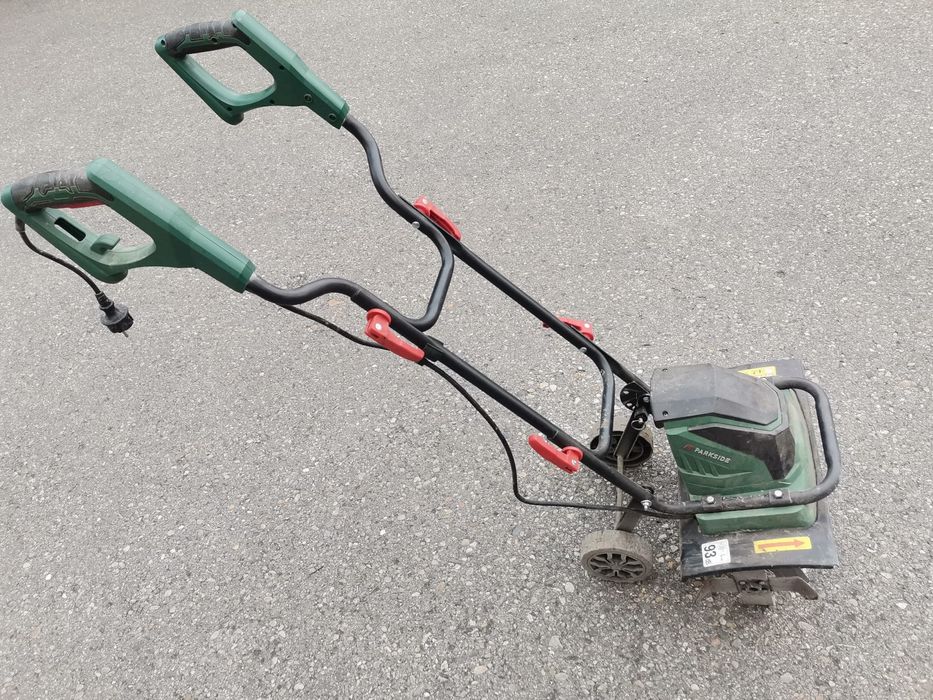 Vând sapă electrică Parkside