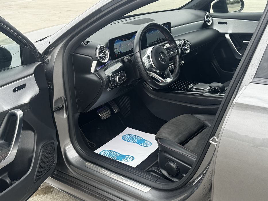 Mercedes A 180 AMG Pack camere 360 ambientale