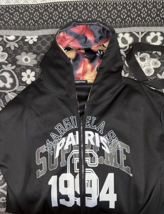 Зипка supreme x maison margiela.