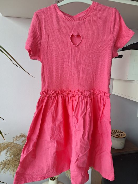 Лот детски рокли 134