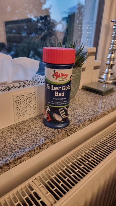 Soluție pentru curățat argintul