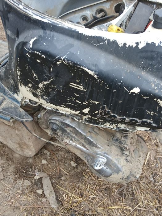 Schimb un scuter piaggio vespa de 80cc 2t
