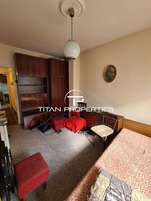 Продава се Тристаен апартамент в Пловдив, Южен - 100 кв.м за 1300 €/кв.м - Снимка #4