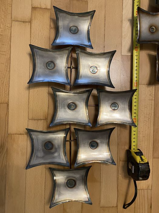 Две метални пана