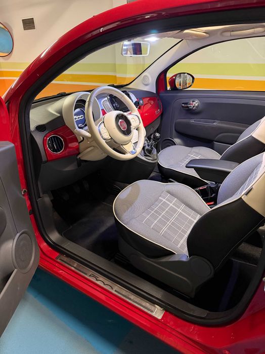 VÂND Fiat 500C Cabrio Lounge | 2016 | 76.977 km | Roșu | București