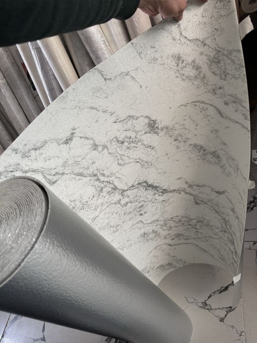 Самоклеющие обои 33.000 сум