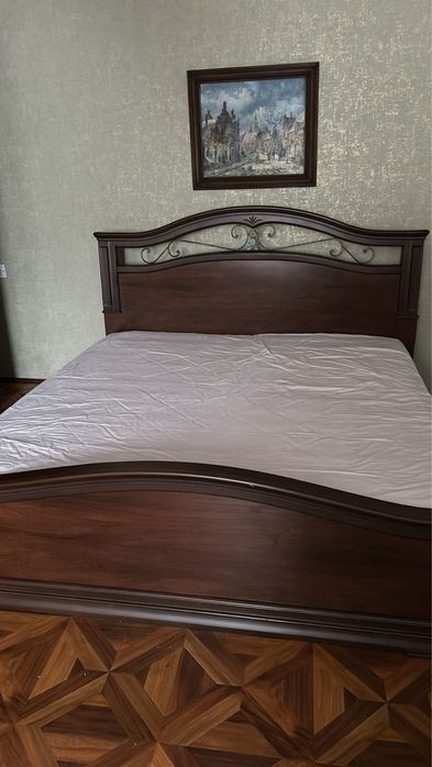 Продам спальный гарнитур б/у