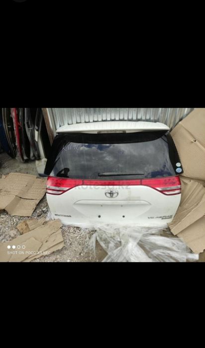 Крышка багажник Тойота Эстима