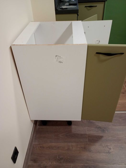 Чисто нов Сглобен Долен Кухненски Шкаф или Страница за кухня